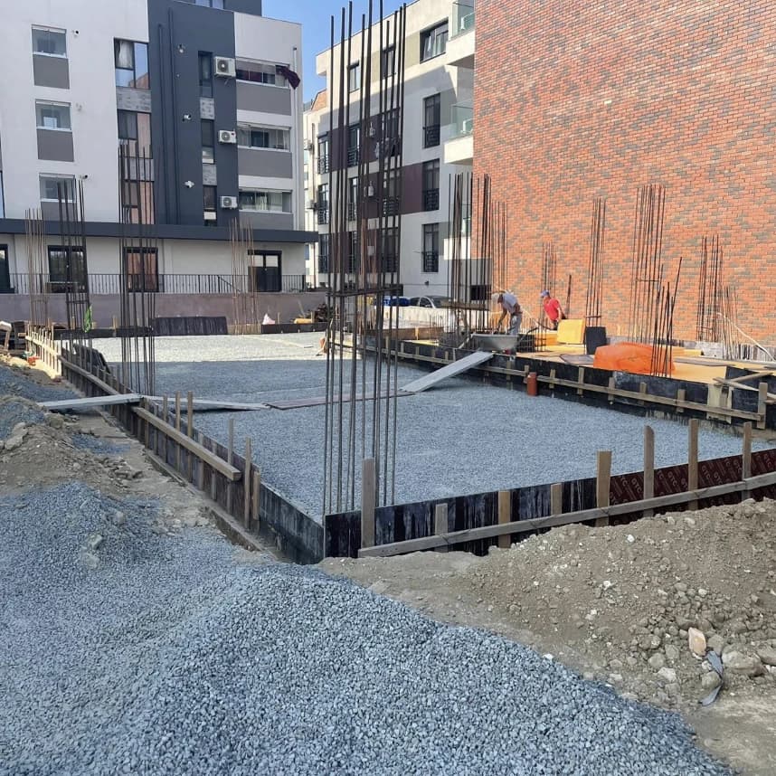 Placă parter și pregătire pentru structură